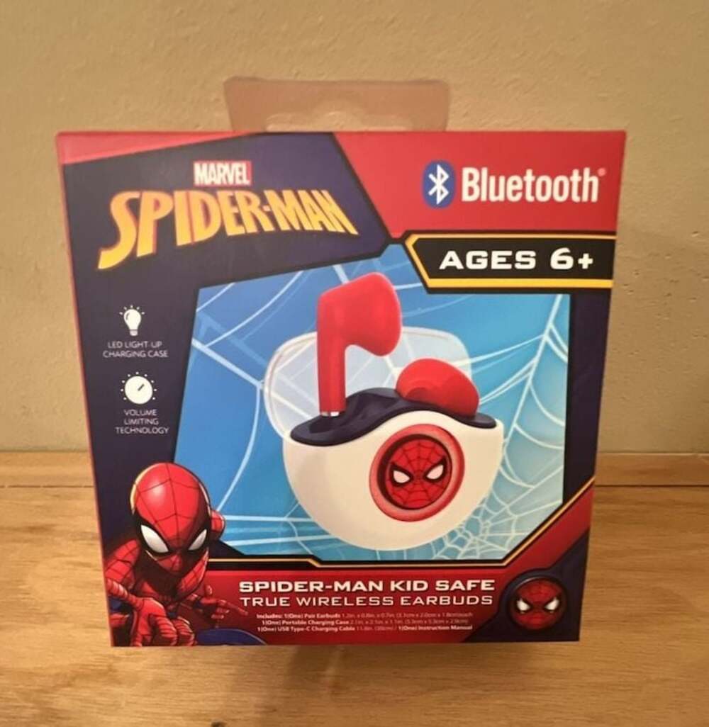 Marvel Spider-Man Kid Safe True Wireless Earbuds with LED Light-Up Charging Case
